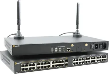 Perle IOLAN SCR16 – 16-port rackmount management — image 2 of 2